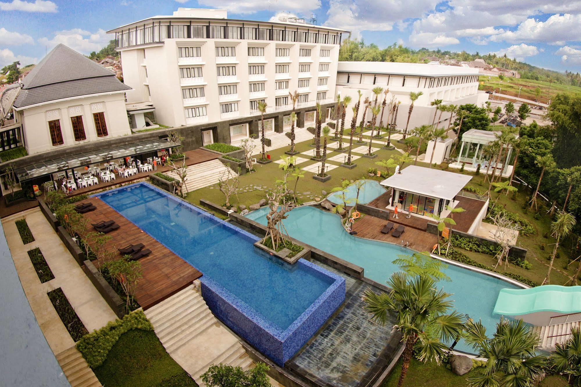 Harris Hotel & Conventions Маланг Екстер'єр фото